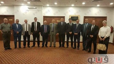 «الصيادلة» تناقش قانون مزاولة المهنة مع نواب الإسماعيلية