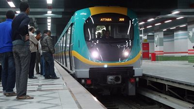 وزير النقل يعلن الطوارئ بالمترو استعدادًا للعيد