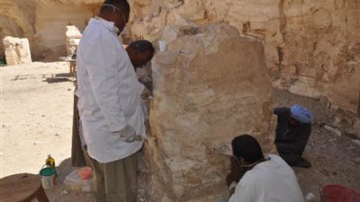 الآثار: بدء أعمال ترميم وصيانة مقبرة حاروا بالأقصر (صور)