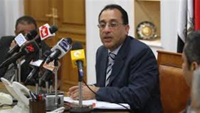 وزير الإسكان يشدد على الاهتمام بجودة المياه وحل مشكلات المواطنين