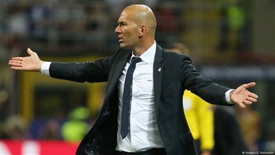 حبل الإقالة يقترب من رقبة زيدان