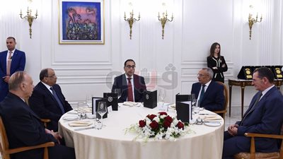 مدبولي يكرم المحافظين السابقين: المناصب زائلة ولا يبقى سوى العمل