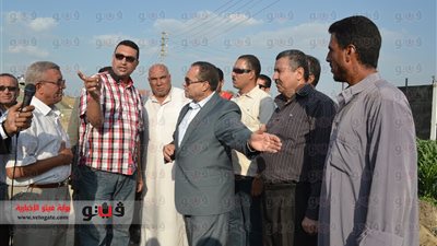 بالصور.. القصاص يتابع أعمال تطوير طريق ترعة بر أيمن بالإسماعيلية