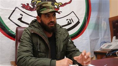 بالصور.. حقيقة ضابط صاعقة بالجيش الليبي مزعوم تورطه في ذبح مصريين