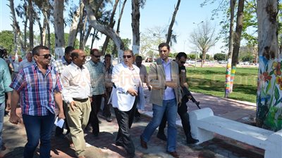 بالصور.. محافظ الإسماعيلية يتابع اللمسات الأخيرة لتطوير «الغابة»