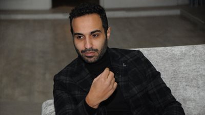 أحمد فهمي يعود من لبنان بعد تصوير مشاهده في «هو وهي وهو»