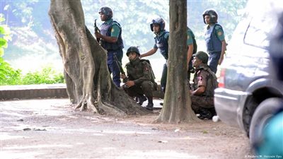 وزير داخلية بنجلادش: جماعة محلية وراء هجوم دكا وليس «داعش»