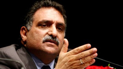 عزمي بشارة.. أول الهاربين من سفينة الدوحة «بروفايل»