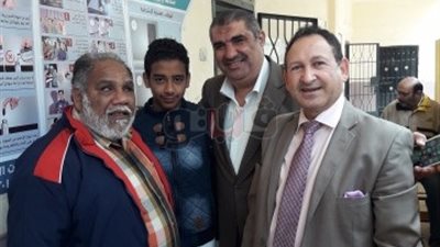 المكفوفون والصم والبكم يدلون بأصواتهم الانتخابية في لجنة العطارين