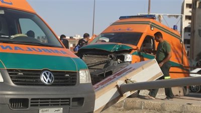 إصابة شخصين في تصادم سيارة إسعاف بدراجة بخارية بالبحيرة