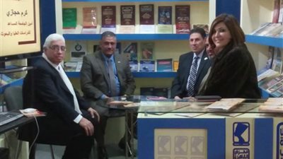 جامعة عين شمس تشارك في معرض القاهرة الدولي للكتاب (صور)
