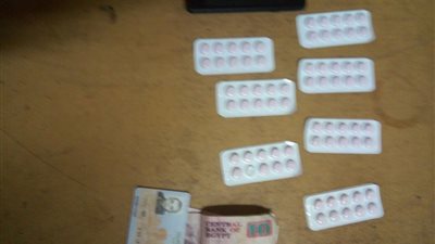 ضبط عاطل بحوزته 90 قرص مخدر بمحطة مترو جامعة القاهرة