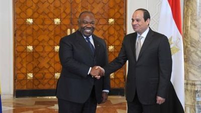 السيسي ورئيس الجابون يشهدان مراسم التوقيع على اتفاق تجاري