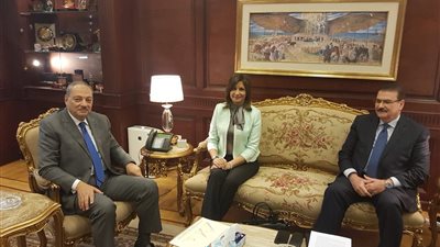 وزيرة الهجرة: النائب العام وعد بدراسة ملف قضية أبوالقاسم