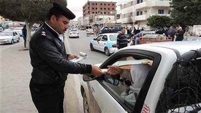 «مرور الجيزة» تواصل حملاتها على الطرق الرئيسية وتضبط 6 آلاف مخالفة