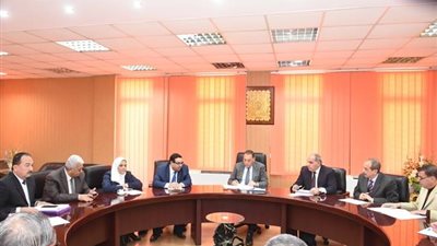 محافظ الشرقية: طرح أراضي الدولة المستردة أمام المستثمرين للاستفادة منها