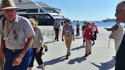 بالصور.. ميناء شرم الشيخ يستقبل 2480 سائحًا