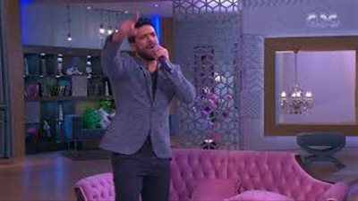 حسن الرداد يشعل ستوديو «معكم» على أنغام أغنية «عيدوا رقصتي»(فيديو)