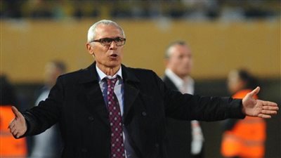«كوبر» يتجاهل لاعبي المصري استعدادا لمباراتي أوغندا