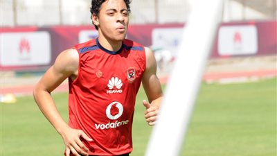 الأهلي يعرض إصابة أكرم توفيق على «عبد العزيز»