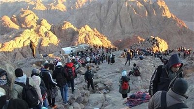 339 سائحا يزورون مدينة سانت كاترين