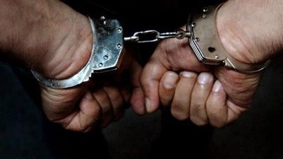 ضبط صاحب ستوديو حوله إلى وكر لتزوير وثائق المرور بالجيزة