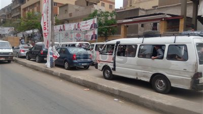 تكدس للسيارات وازدحام مروري بسبب كثافة التصويت بدار السلام (صور)