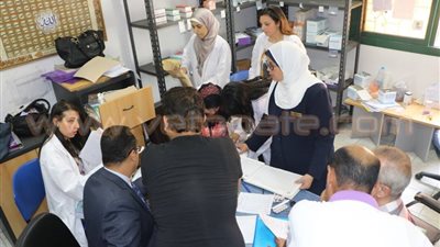 حملة للرقابة الإدارية على الوحدات الصحية والمخابز ببورسعيد