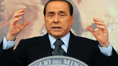 بيرلسكونى يتعهد بتخفيضات على الضرائب إذا فاز حزبه فى الانتخابات