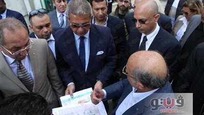 بالصور.. وزير الرياضة يتفقد إنشاء حمام السباحة بنادي الاتحاد