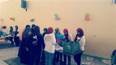 توزيع 310 شنط رمضانية على فقراء الأقصر (صور)