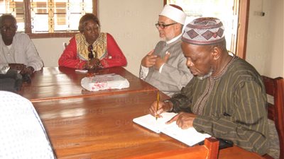 قافلة السلام تفض نزاعًا بين المسلمين والمسيحيين بأفريقيا الوسطى