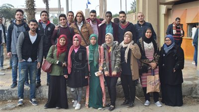 وفد من طلاب كليات مطروح يشارك افتتاح معرض الكتاب (صور)