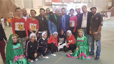 بالصور.. منتخب «بنها» للفنون الشعبية يقدم عروضه بإستاد القاهرة