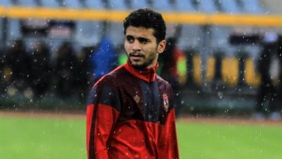 لاعب الأهلي يجري جراحة الرباط الصليبي في ألمانيا.. اليوم