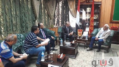 بالصور.. محافظ بورسعيد يلتقي مدير صندوق تطوير العشوائيات