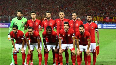 الأهلي يواجه الوداد المغربي في نهائي أفريقيا بزيه الأساسي