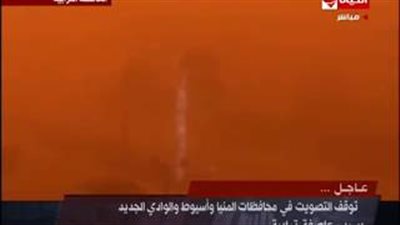 اللقطات الأولى للعاصفة الترابية في الصعيد (فيديو)