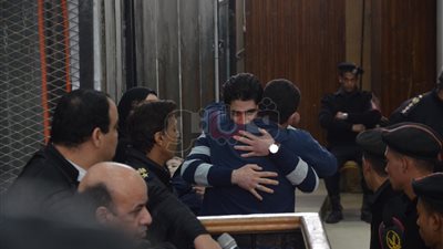 المحكمة في «فض رابعة» تصرح بالزيارة للمسجونين وتؤجل القضية لـ30 يناير