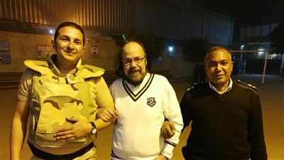 طلعت زكريا يدلي بصوته في انتخابات الرئاسة بالهرم (صور)