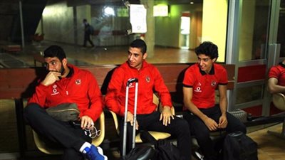 بعثة الأهلي تصل مطار القاهرة قادمة من الإمارات