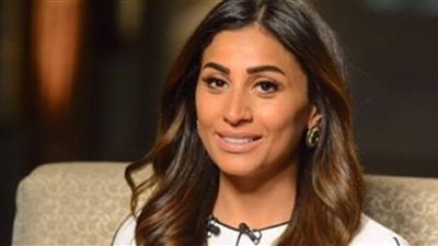 دينا الشربيني: «صوتي وحش وغنيت حبا في الجونة»