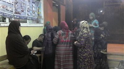 ًتزايد إقبال السيدات على لجان الانتخابات بناهيا قبل إغلاق التصويت (صور)