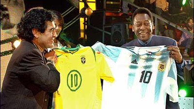 أرقام صنعت أساطير كرة القدم.. أبوتريكة يرد على مهاجميه بـ«72» فى بنى ياس.. «10» أبرزها من بيليه إلى ميسى.. الأرجنتين توزع الأرقام «أبجدياً».. «618» أكبر رقم يحم