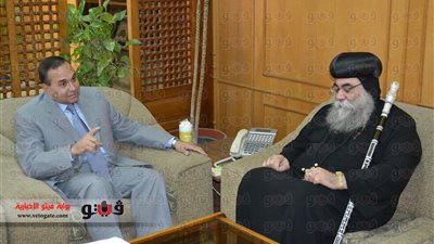 محافظ الإسماعيلية يستقبل الأنبا سارافيم