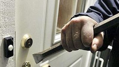 حبس عامل لاتهامه بسرقة المساكن في الدقي