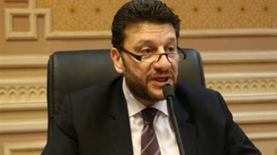 المالية: 5 آلاف ممثل متهربون من الضرائب.. وأشرف زكي: «ارحمونا بقى»