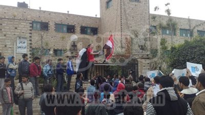 وقفة احتجاجية لمدرسى التعاقد بالدقهلية