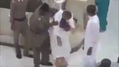 بالفيديو.. موقف إنساني من أمن الحرم المكي من معاق يشعل مواقع التواصل