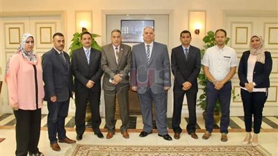 رئيس القابضة للمطارات يستقبل اللجنة النقابية الجديدة للشركة